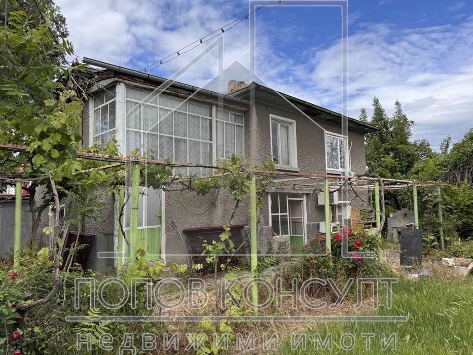 Къща в Пловдив, област-с.Катуница площ 168 цена 99000