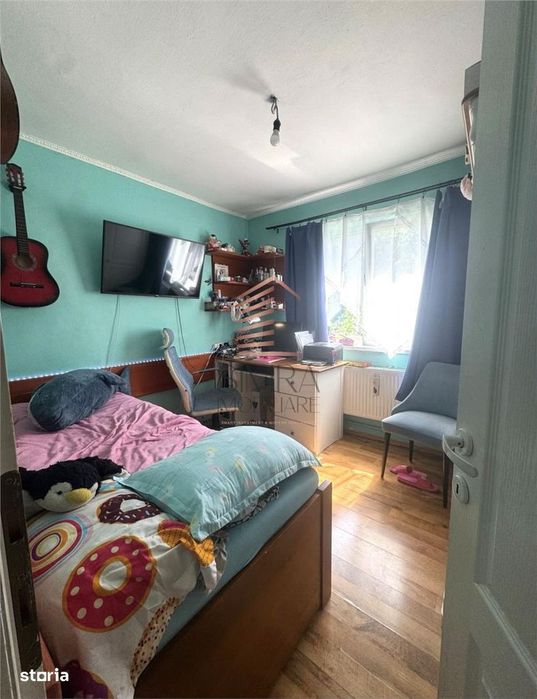 Apartament 3 camere in Rogerius la etajul 1