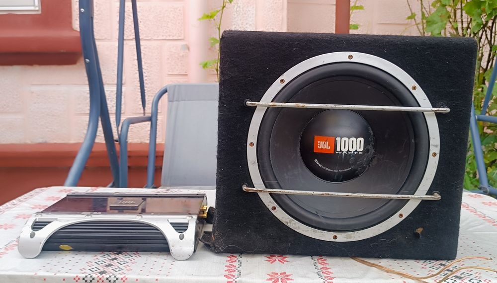 JBL subwoofer și amplificator 1000watt
