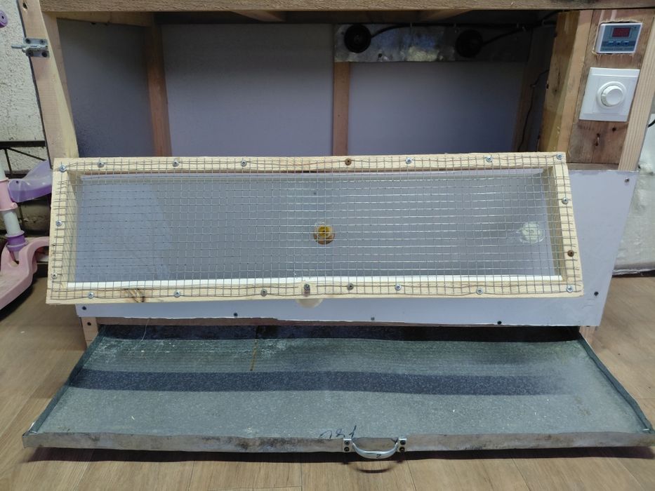 Продается брудер