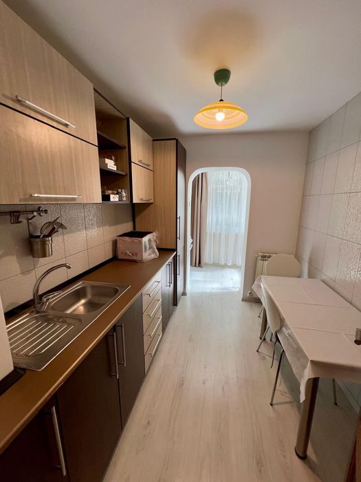 Inchiriez apartament 2 camere