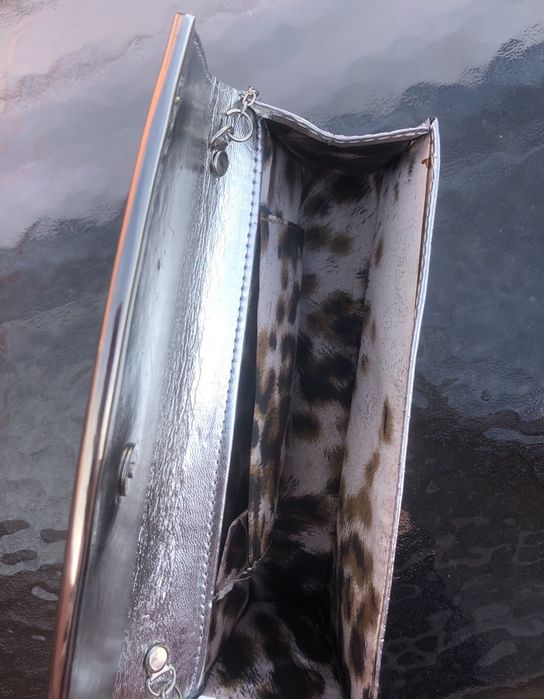 Geanta plic argintie