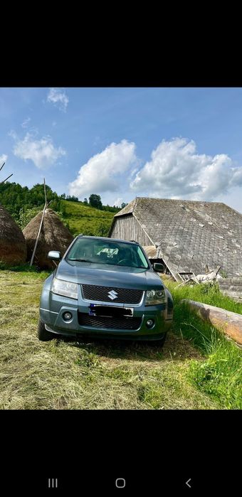 Vand sau schimb suzuki grand vitara -4x4 la buton- diesel  -3000 euro