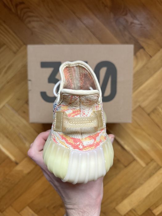 Yeezy 350 v2 Mx Oat