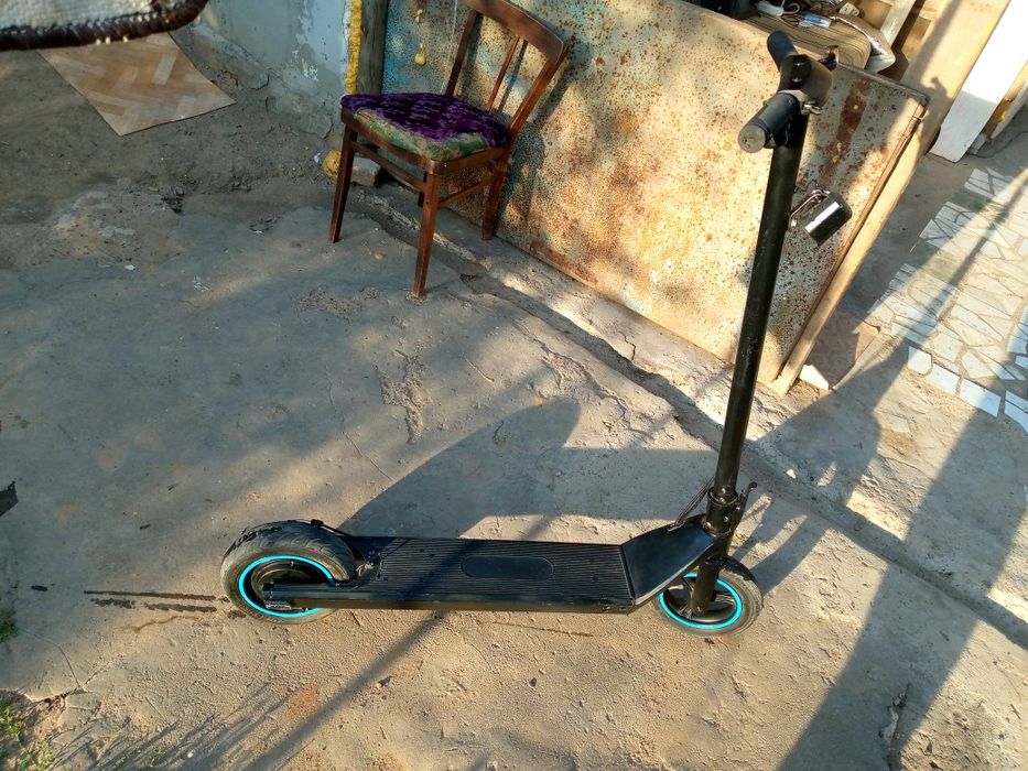 Продам электросамокат