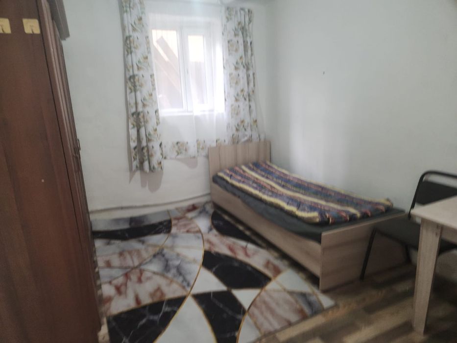 Сдается комната 1 комнатная на против адем