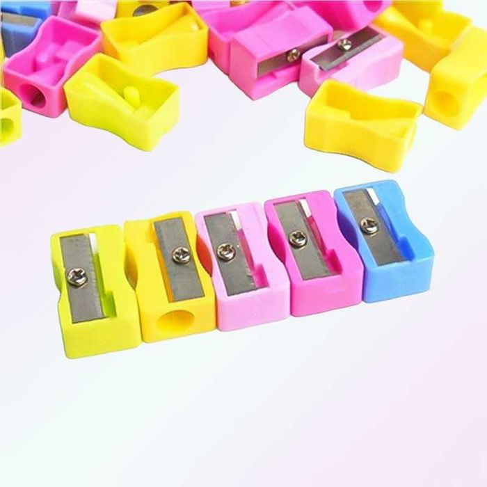 Острилка с един отвор, различни цветове