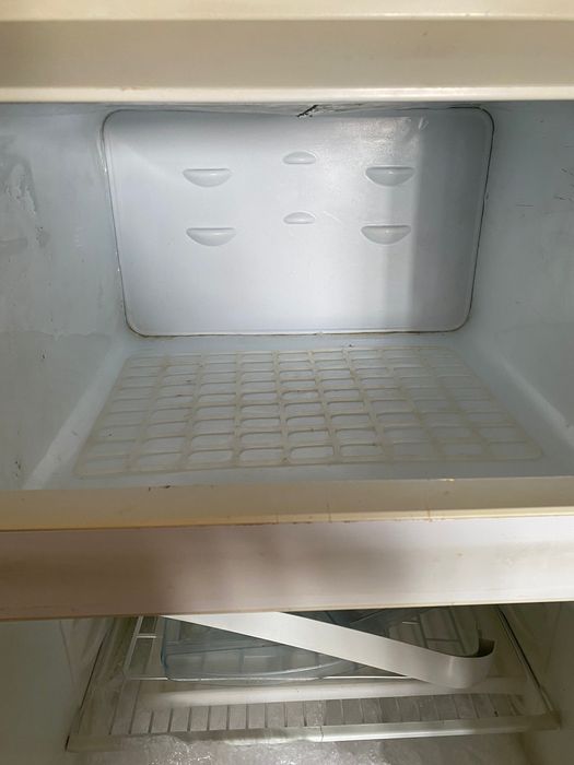 Холодильник на запчасть