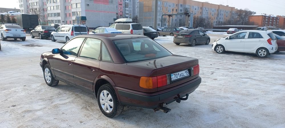 Продам ауди 100 с4 квадро.