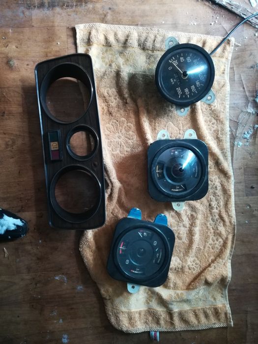 Продам запчасти на волгу