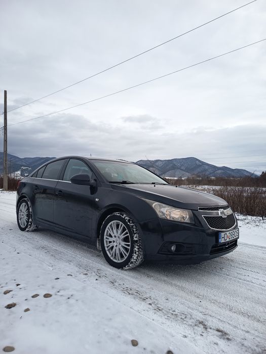 Vând Chevrolet Cruz motor de 2 litri disel