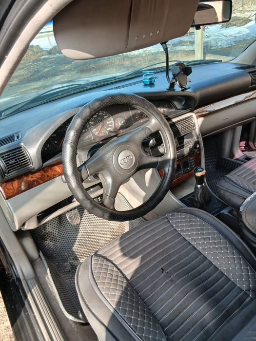 Продам Ауди С 4 2.8 механика