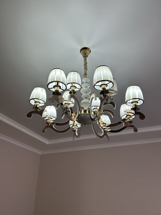 Многорожковая люстра