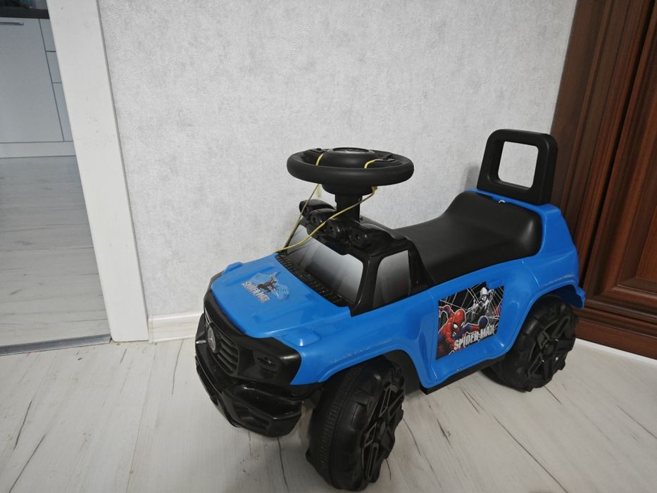 Толокар машинка каталка