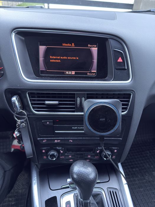 Vand Audi Q5 S-line model 2012 - 2.0 Benzina 211 CP ~180000 km