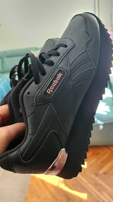 Нови маратонки Reebok
