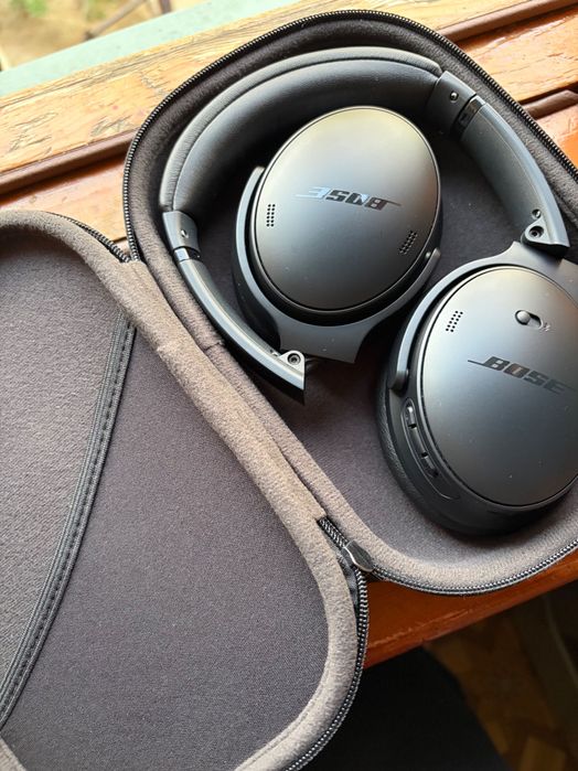 Bose QuietComfort (QC) - в отличном состоянии