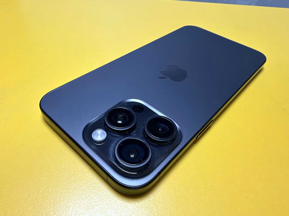 Смартфон Apple iPhone 15 Pro Max 256GB