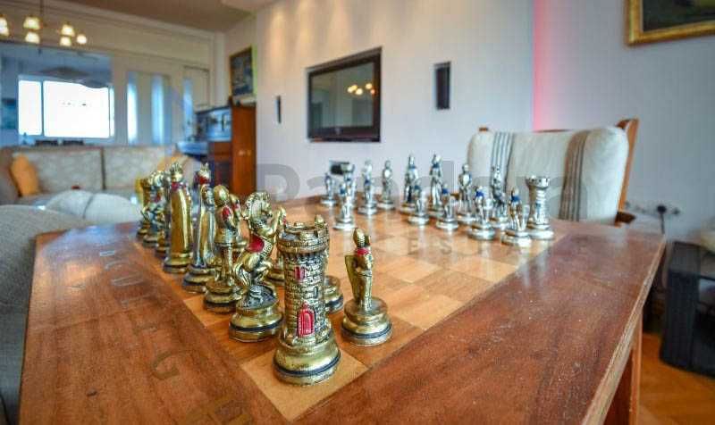 Четиристаен апартамент под наем в кв. Оборище