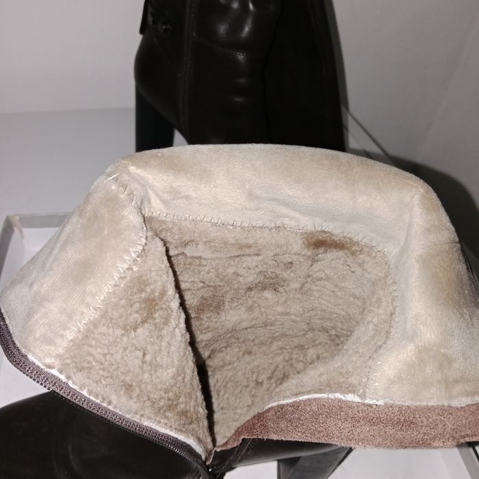 Продам женские сапоги 35тыс