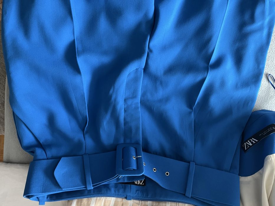 Costum Zara pentru femei