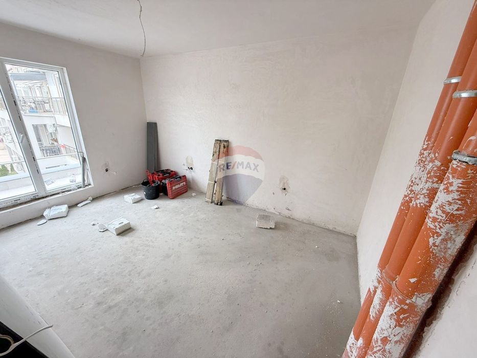 Продава се Тристаен апартамент в Варна, Бриз - 111 кв.м за 2568 €/кв.м - Снимка #4