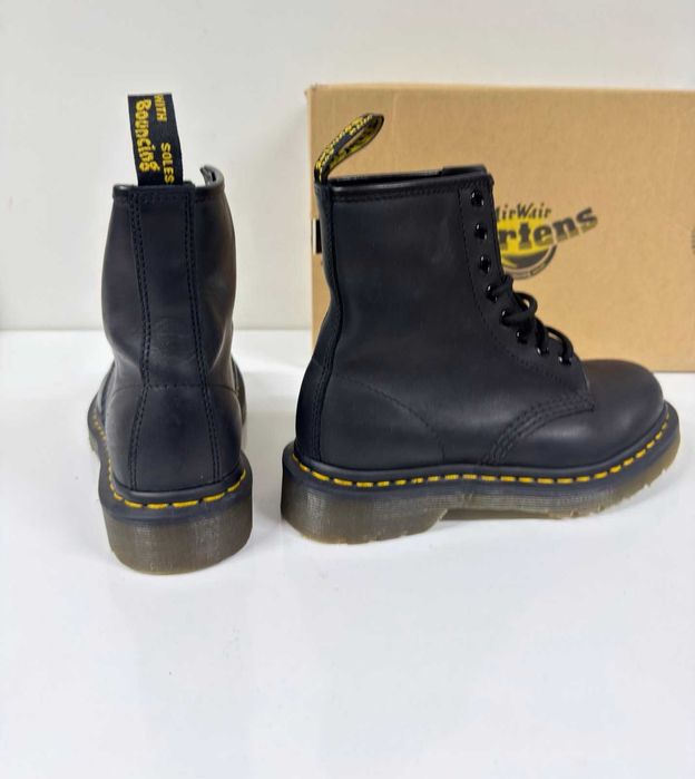 Като НОВИ Кожени кубинки DR. MARTENS 1460 (Черни) - Размер 36 (23 см стелка)
