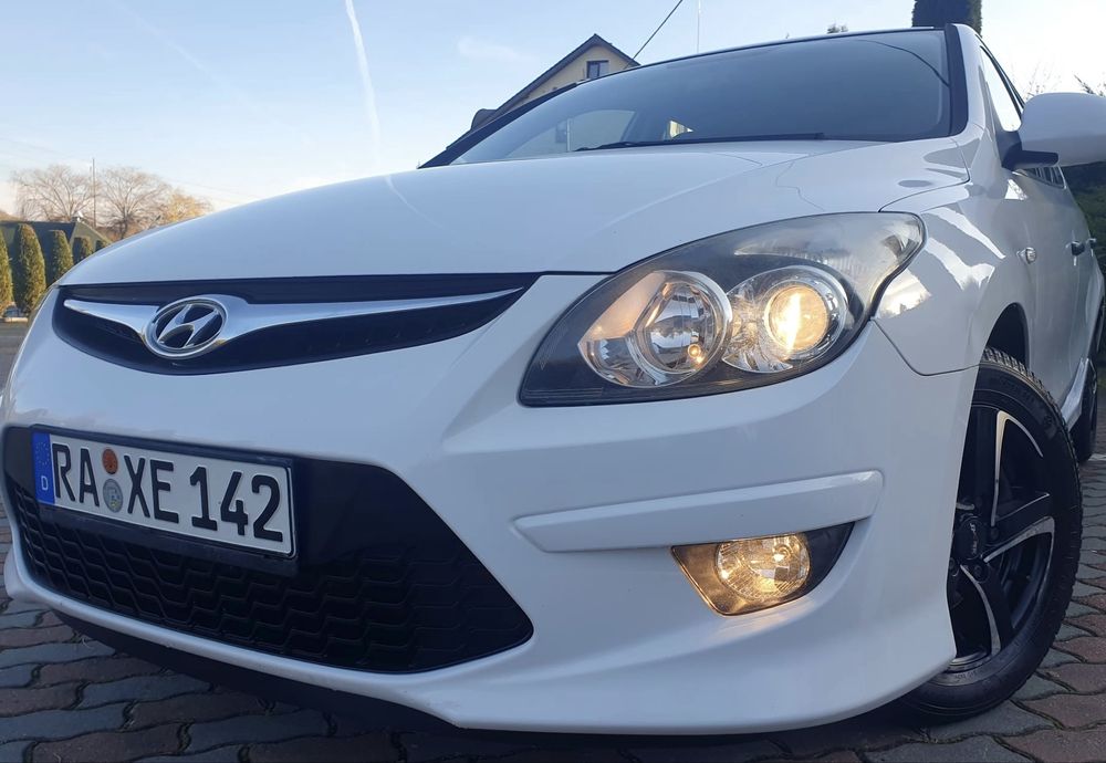 -Hyundai i30 klimatronik-2011-1.4benzina-105cai-euro5-germania adusa-