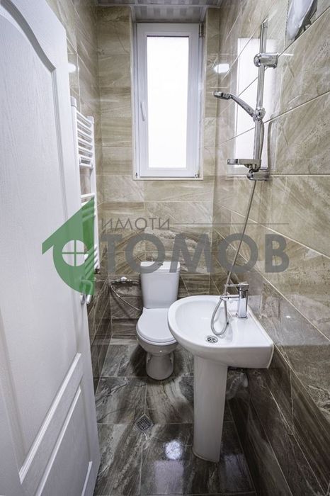 Луксозен и напълно обзаведен тристаен апартамент в сърцето на Русе