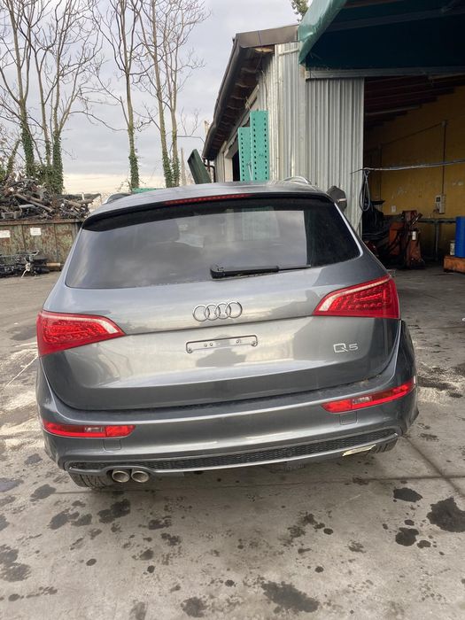 Audi Q5 2.0tdi. На частиии