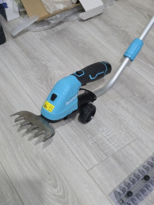 Foarfecă electrică de grădină DURATECH 12V–fără fir,2-în-1,telescopică