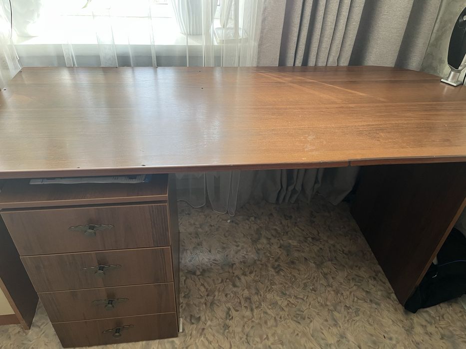 Учебный/рабочий стол