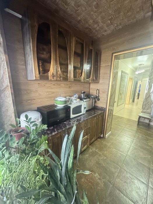 Продаеться 2/2/5 Сергели-2 евроремонт