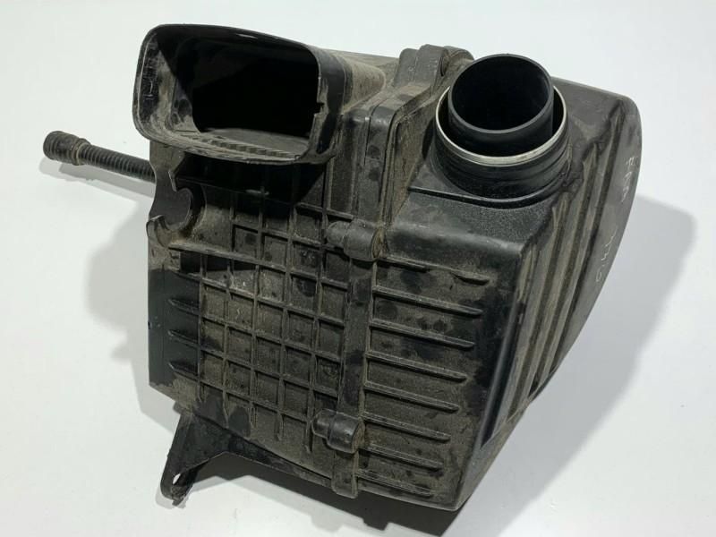Carcasa filtru aer Seat Ibiza 4 facelift 6J 6R0129607C 1.2 tsi CBZB