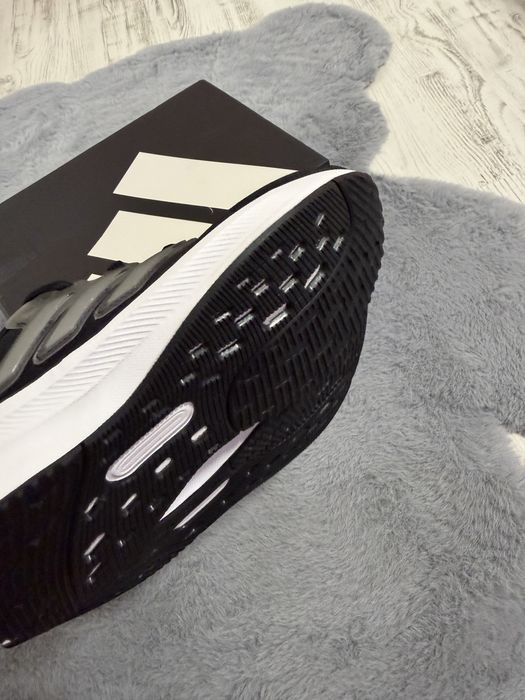 Оригинални маратонки Adidas