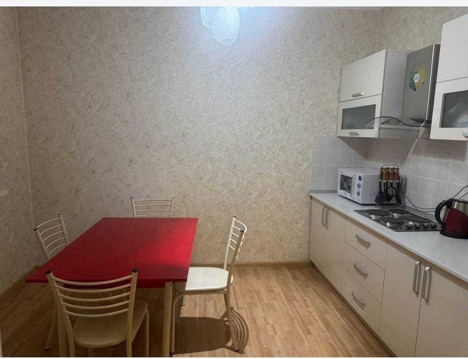 АРЕНДА КВАРТИРЫ!2х комнатная,70м2| Анор кафе, банковский дом  АКТ