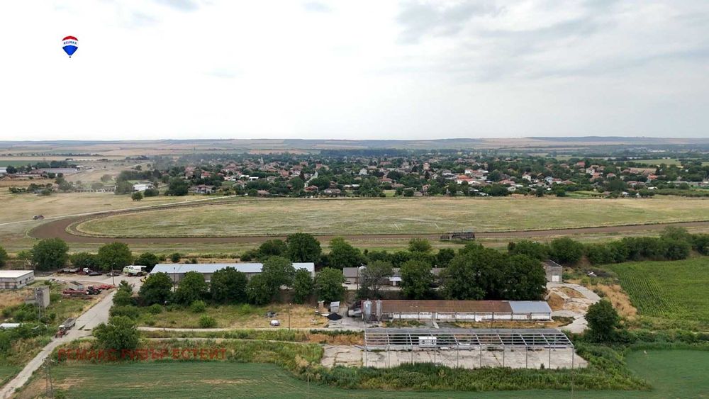 Продава се Промишлена сграда в с. Сандрово, Област Русе - 2465 кв.м за 151 €/кв.м - Снимка #9