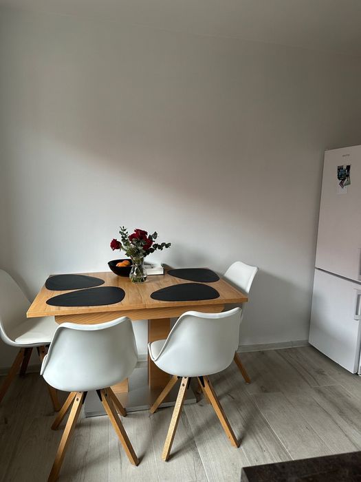 Inchiriez apartament in Dambul Rotund