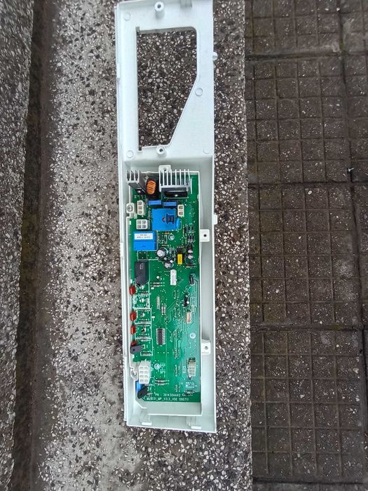 Продавам пералня  Daewoo DWD-8031 на части