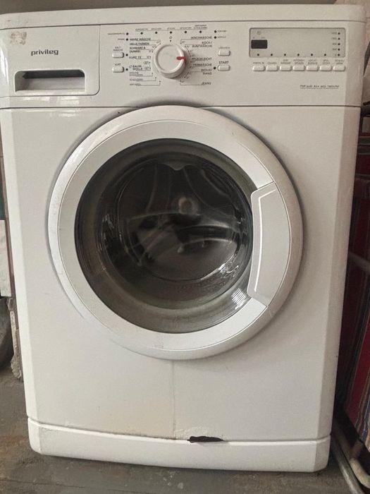 Продавам пералня Privileg PWF 6645