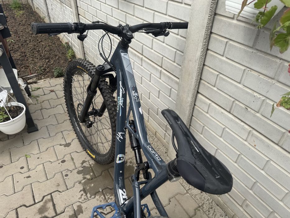 Bicicleta full suspension RockRider Am 50s