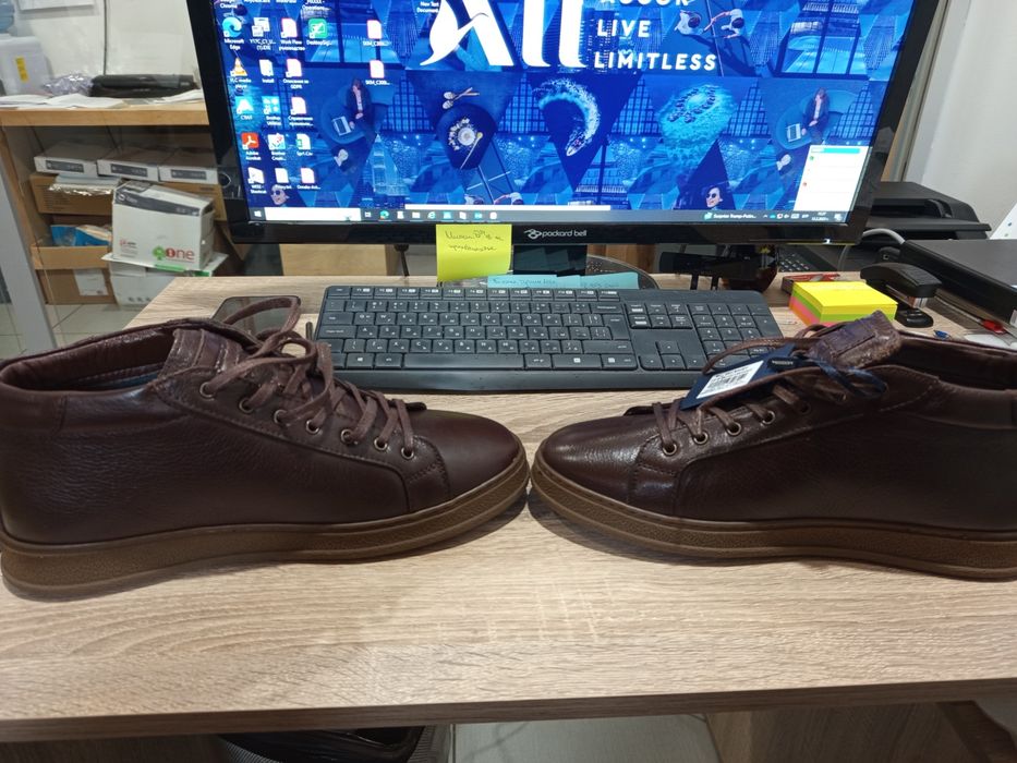 Продавам нови оригинални кецове ест кожа Теодор