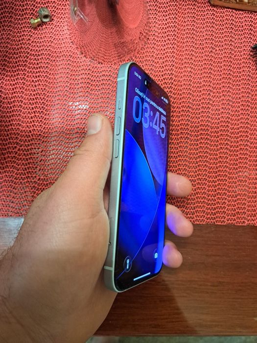 Telefon iPhone 15