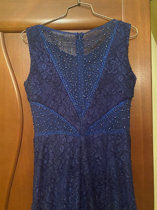 Платье вечернее