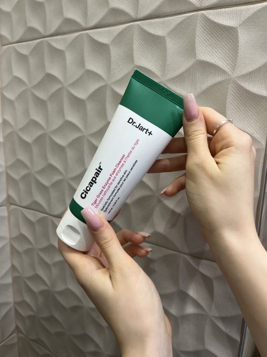 Измивен гел за лице на Dr.Jart+ Cicapair Foaming Cleanser