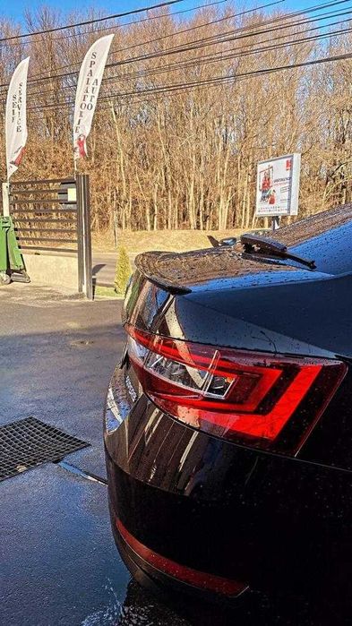Eleron Portbagaj Skoda Superb 3 Negru Lucios