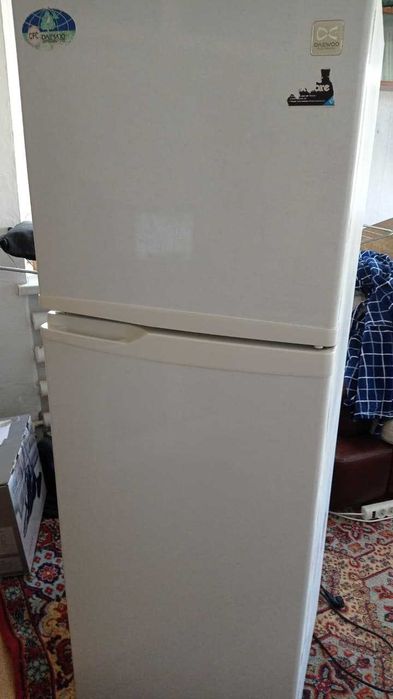 Продам холодильник daewoo fr-292 б/у