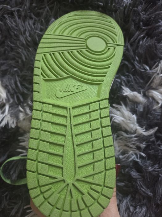 Маратонки   Air Jordan  N 37,5 НОВИ
