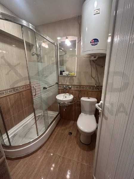 Дава се под наем Тристаен апартамент в Варна, ЖП Гара - 89 кв.м за 750 € - Снимка #6