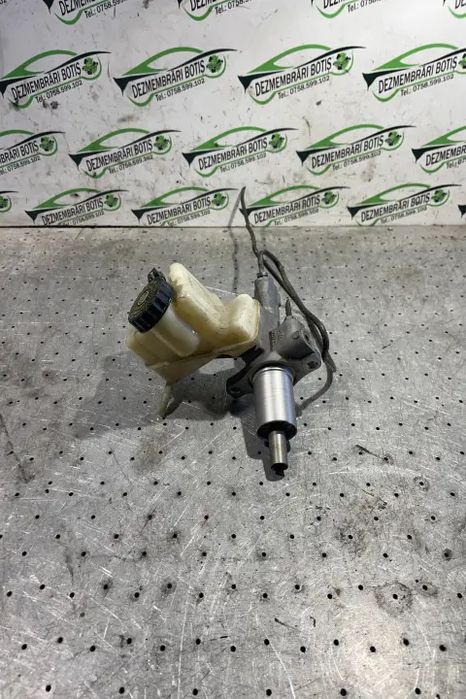 Pompa servofrana A 204 430 00 02 Mercedes-Benz E-Class